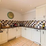 Holiday home Family House Located Within A Short Stroll Of