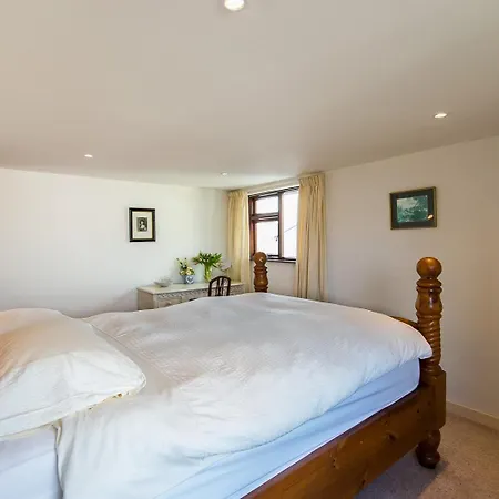 Holiday home Family House Located Within A Short Stroll Of