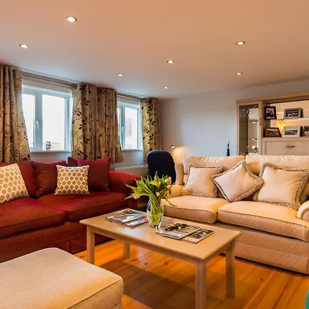 Holiday home Family House Located Within A Short Stroll Of Waterville